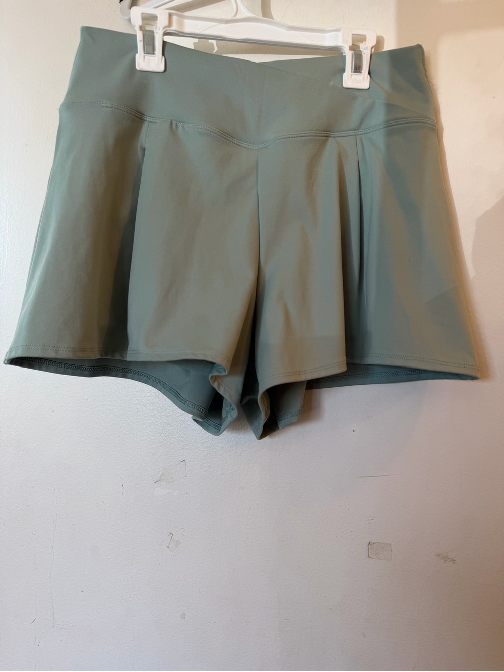 Yogalicious Lux Meredith Skort – Sage Green Activewear Skirt ✨ - Picture 3 of 7